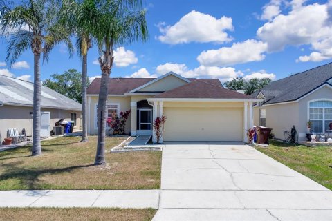 House in Kissimmee, Florida 3 bedrooms, 111.95 sq.m. № 1657736 - photo 2