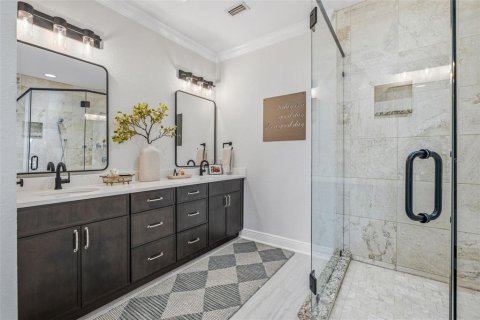 Adosado en venta en Tampa, Florida, 3 dormitorios, 200.2 m2 № 2096148 - foto 25