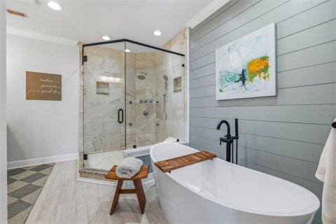 Adosado en venta en Tampa, Florida, 3 dormitorios, 200.2 m2 № 2096148 - foto 24