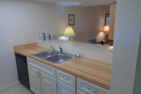 Condo in Hutchinson Island South, Florida, 2 bedrooms  № 2377390 - photo 4