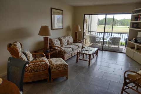 Condo in Hutchinson Island South, Florida, 2 bedrooms  № 2377390 - photo 11