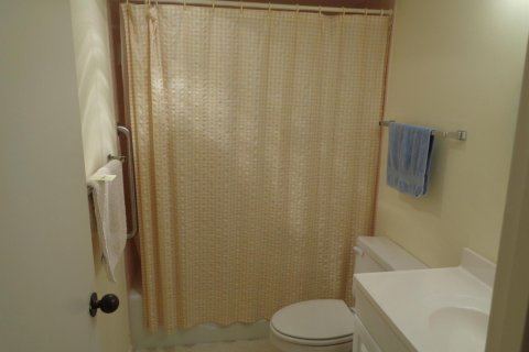 Condo in Hutchinson Island South, Florida, 2 bedrooms  № 2377390 - photo 19