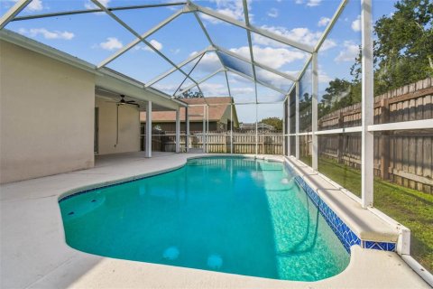 House in Valrico, Florida 3 bedrooms, 171.59 sq.m. № 1904032 - photo 13