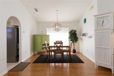 House in Ocala, Florida 3 bedrooms, 167.41 sq.m. № 1719847 - photo 13