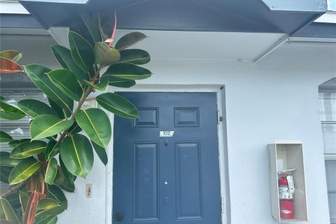 Villa ou maison à louer à Pinellas Park, Floride: 2 chambres, 71.16 m2 № 1849424 - photo 2