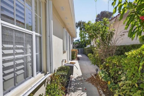 Casa en venta en Palm Beach Gardens, Florida, 3 dormitorios, 188.03 m2 № 1957084 - foto 8