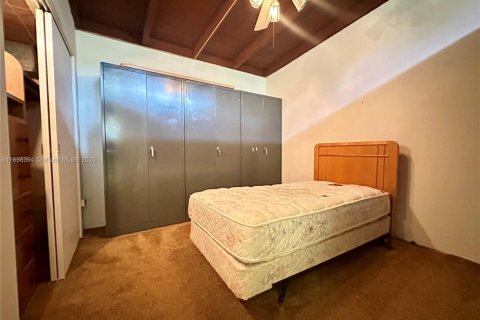 House in North Miami, Florida 3 bedrooms, 153.47 sq.m. № 1881555 - photo 14