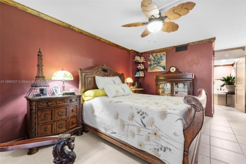 Condominio en venta en Hollywood, Florida, 2 dormitorios, 119.57 m2 № 1958014 - foto 14