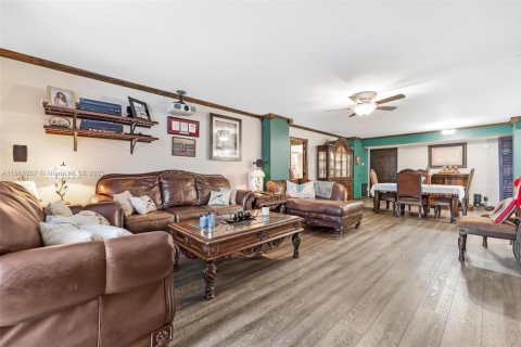 Condominio en venta en Hollywood, Florida, 2 dormitorios, 119.57 m2 № 1958014 - foto 27