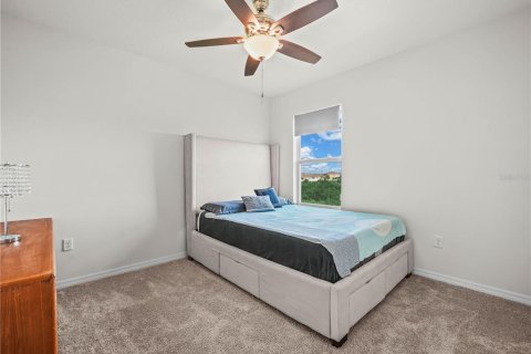 House in Lakeland, Florida 5 bedrooms, 250.46 sq.m. № 1811070 - photo 27