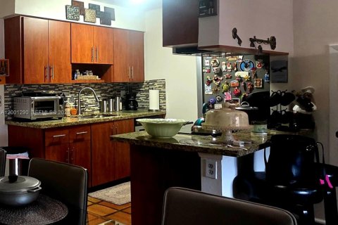 Touwnhouse à vendre à Davie, Floride: 2 chambres, 110.37 m2 № 2091110 - photo 19
