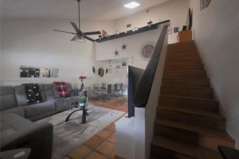 Touwnhouse à vendre à Davie, Floride: 2 chambres, 110.37 m2 № 2091110 - photo 3