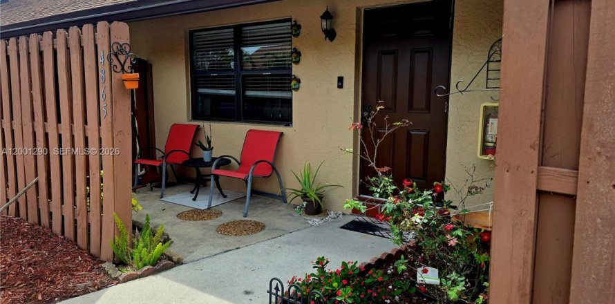 Touwnhouse à Davie, Floride 2 chambres, 110.37 m2 № 2091110