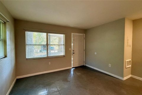 Appartement à louer à Wildwood, Floride: 2 chambres, 69.68 m2 № 2396446 - photo 5