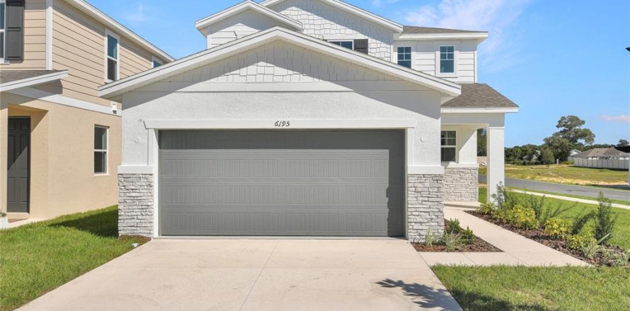 Villa ou maison à Ocala, Floride 4 chambres, 201.6 m2 № 2149834