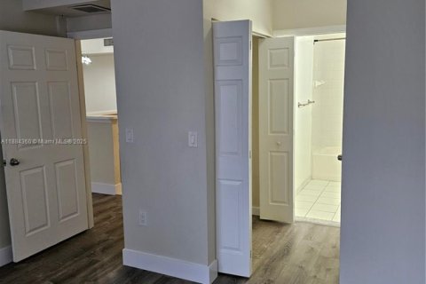 Снять в аренду кондоминиум в Мирамар, Флорида 2 спальни, 106.84м2, № 1948626 - фото 18