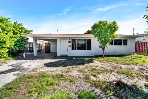 Casa en alquiler en Fort Lauderdale, Florida, 2 dormitorios, 92.9 m2 № 1983841 - foto 16