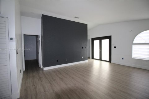 Copropriété à louer à Hialeah, Floride: 3 chambres, 101.26 m2 № 1922708 - photo 5