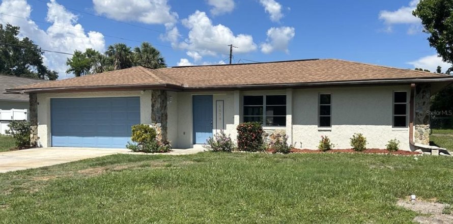 Casa en Port Charlotte, Florida 3 dormitorios, 124.86 m2 № 1917070