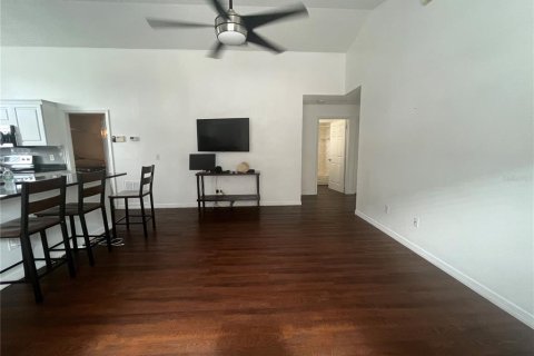 Casa en alquiler en Orlando, Florida, 3 dormitorios, 102.01 m2 № 1919223 - foto 3