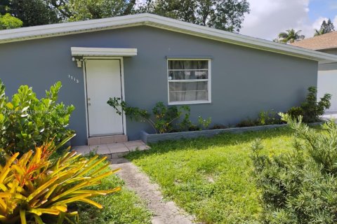 Casa en venta en Fort Lauderdale, Florida, 3 dormitorios, 84.73 m2 № 2169730 - foto 1