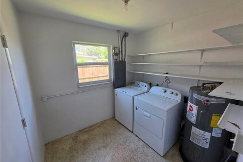 House in Saint Petersburg, Florida 2 bedrooms, 85.93 sq.m. № 2376871 - photo 12