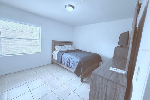 Condominio en venta en Orlando, Florida, 4 dormitorios, 76.18 m2 № 2207694 - foto 11