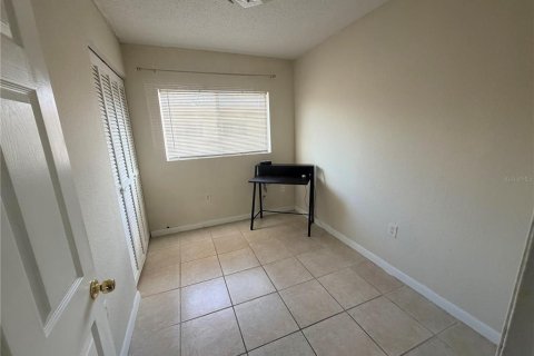 Condominio en venta en Orlando, Florida, 4 dormitorios, 76.18 m2 № 2207694 - foto 6