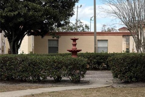 Condominio en venta en Orlando, Florida, 4 dormitorios, 76.18 m2 № 2207694 - foto 14