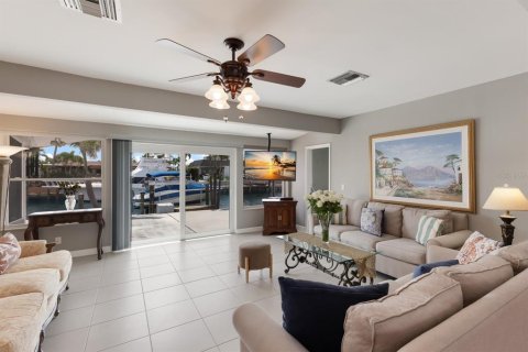 Villa ou maison à vendre à Bradenton, Floride: 3 chambres, 146.14 m2 № 1796079 - photo 5