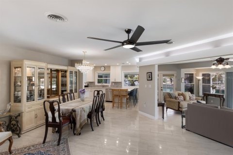 Villa ou maison à vendre à Bradenton, Floride: 3 chambres, 146.14 m2 № 1796079 - photo 7