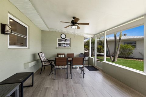 Villa ou maison à vendre à Bradenton, Floride: 3 chambres, 146.14 m2 № 1796079 - photo 25