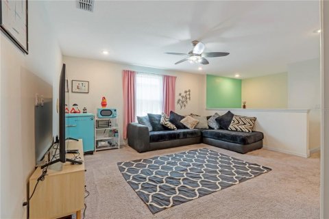 House in Deltona, Florida 5 bedrooms, 260.5 sq.m. № 2210323 - photo 28