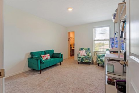House in Deltona, Florida 5 bedrooms, 260.5 sq.m. № 2210323 - photo 20