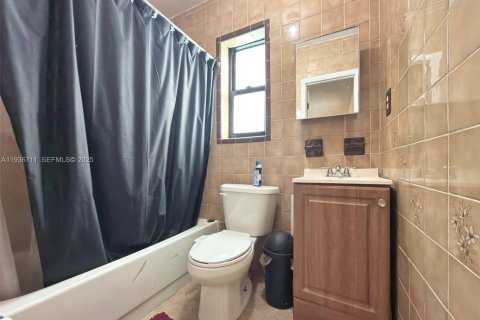 Villa ou maison à vendre à Miami, Floride: 3 chambres, 139.73 m2 № 1994954 - photo 18