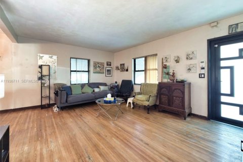 Villa ou maison à vendre à Miami, Floride: 3 chambres, 139.73 m2 № 1994954 - photo 5
