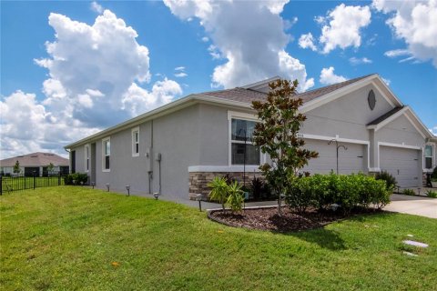 Casa en venta en Wesley Chapel, Florida, 3 dormitorios, 147.44 m2 № 2383555 - foto 3