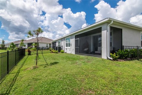 Casa en venta en Wesley Chapel, Florida, 3 dormitorios, 147.44 m2 № 2383555 - foto 30