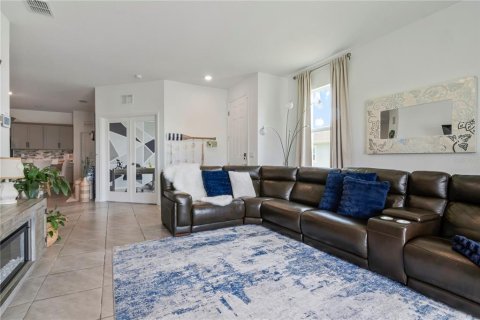 Casa en venta en Wesley Chapel, Florida, 3 dormitorios, 147.44 m2 № 2383555 - foto 6