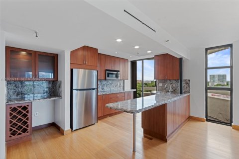 Condominio en alquiler en Miami, Florida, 2 dormitorios, 106.37 m2 № 1982103 - foto 23