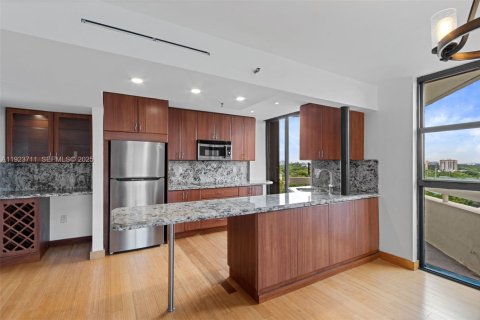 Condominio en alquiler en Miami, Florida, 2 dormitorios, 106.37 m2 № 1982103 - foto 3