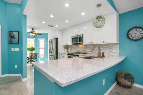 Casa en venta en Tarpon Springs, Florida, 2 dormitorios, 110.18 m2 № 1838901 - foto 5