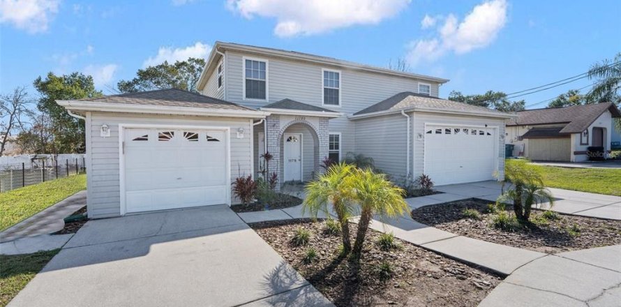 House in Spring Hill, Florida 3 bedrooms, 178.37 sq.m. № 1656709