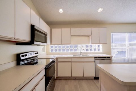 Villa ou maison à vendre à Orlando, Floride: 4 chambres, 182 m2 № 2430733 - photo 8