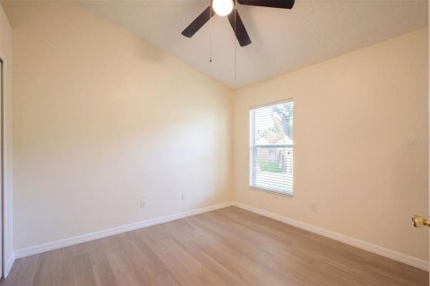 Villa ou maison à vendre à Orlando, Floride: 4 chambres, 182 m2 № 2430733 - photo 13