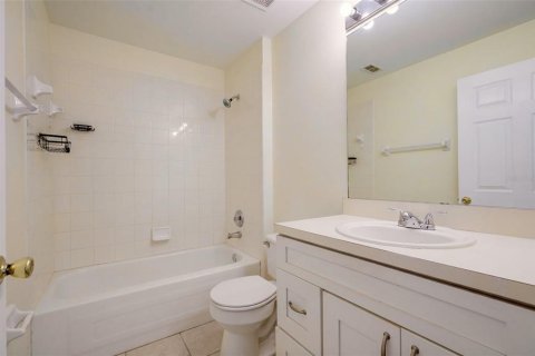 Villa ou maison à vendre à Orlando, Floride: 4 chambres, 182 m2 № 2430733 - photo 17