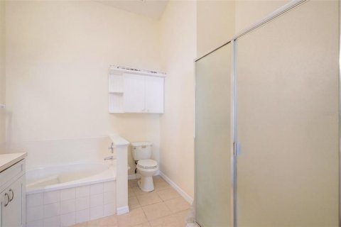 Villa ou maison à vendre à Orlando, Floride: 4 chambres, 182 m2 № 2430733 - photo 16