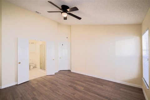 Villa ou maison à vendre à Orlando, Floride: 4 chambres, 182 m2 № 2430733 - photo 9
