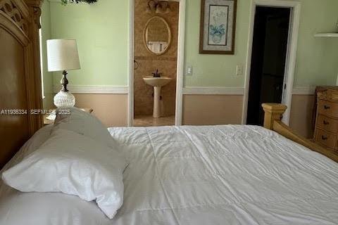 House in Coral Springs, Florida 4 bedrooms, 188.87 sq.m. № 1994705 - photo 16