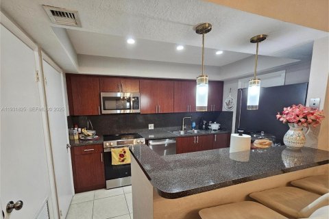Copropriété à vendre à Miami, Floride: 2 chambres, 114.73 m2 № 1990201 - photo 6